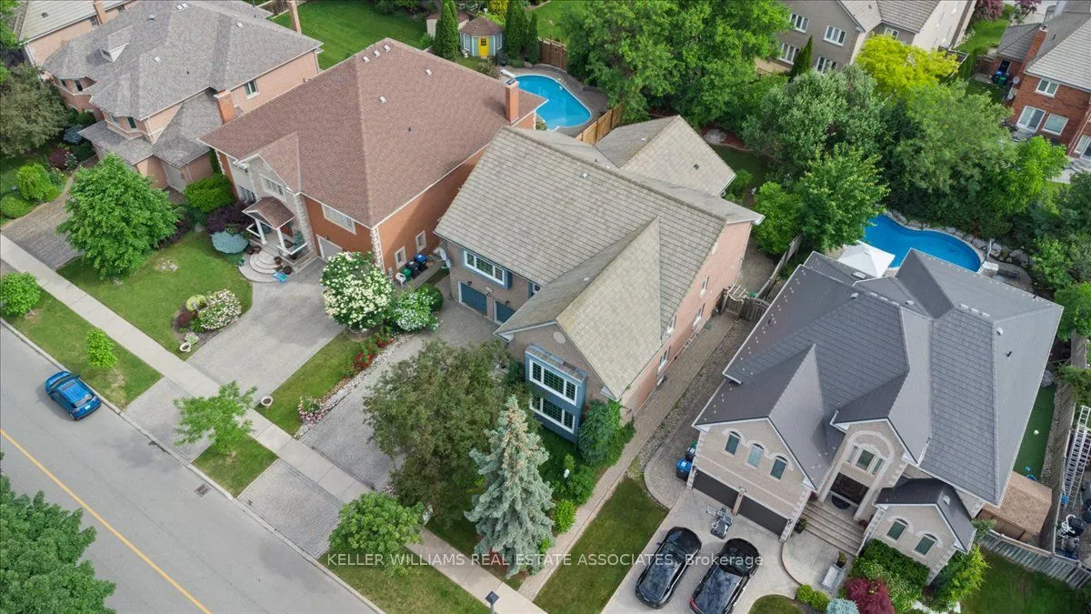 5187 Forest Hill Dr, Mississauga, ON L5M 5A5