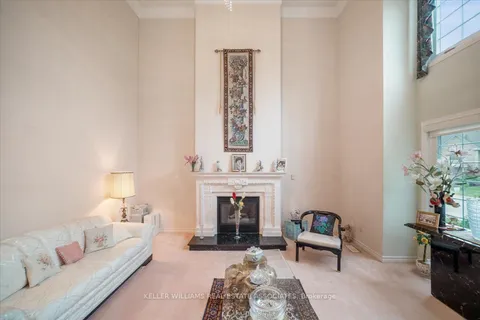 5187 Forest Hill Dr, Mississauga, ON L5M 5A5