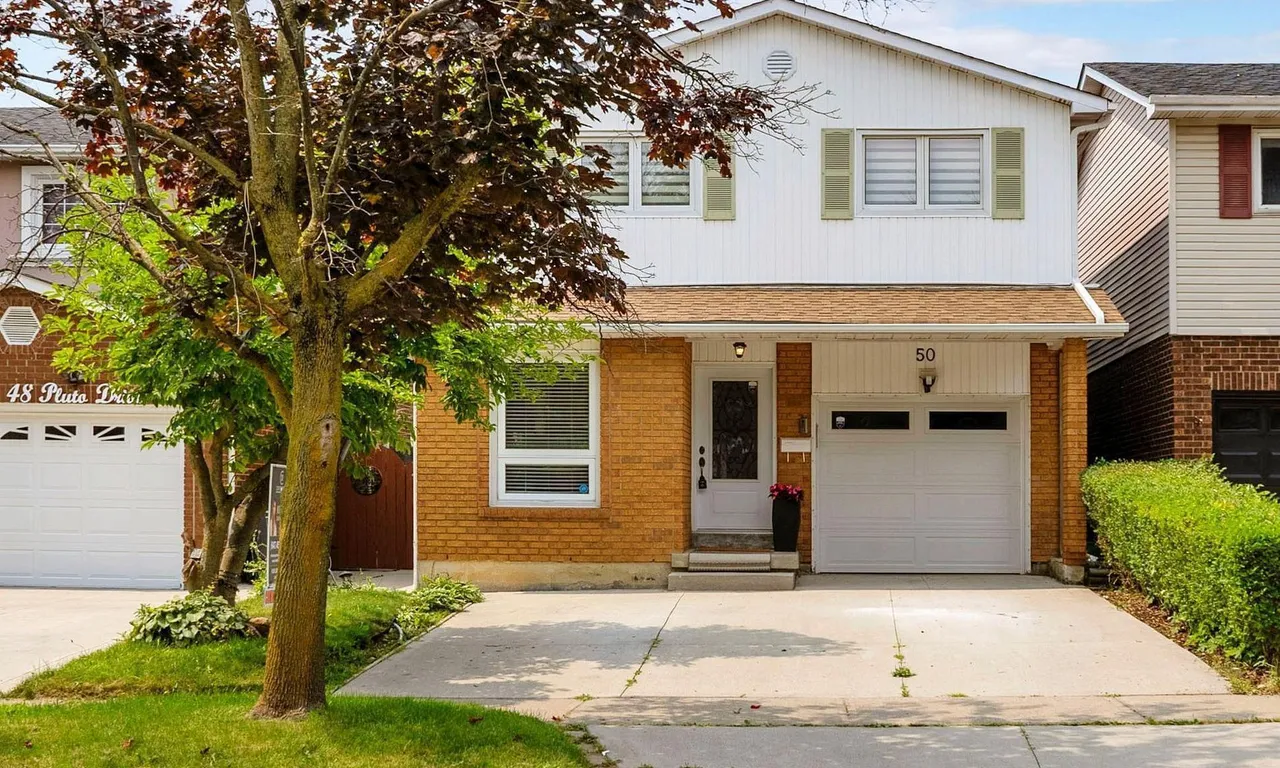 50 Pluto Dr, Brampton, ON L6V 3W5