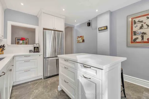 67A Auburn Ave, Toronto, ON M6H 2L8