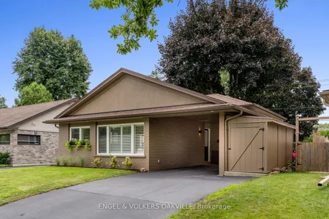 596 Thornwood Ave, Burlington, ON L7N 3B8