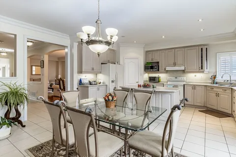 44 Trailhead Cres, Brampton, ON L6R 3H3
