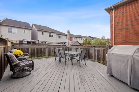 1116 Houston Dr, Milton, ON L9T 6E8