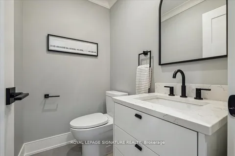 432 Apache Crt, Mississauga, ON L4Z 3T2
