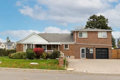 1 Monarchdale Ave, Toronto, ON M6M 2S6