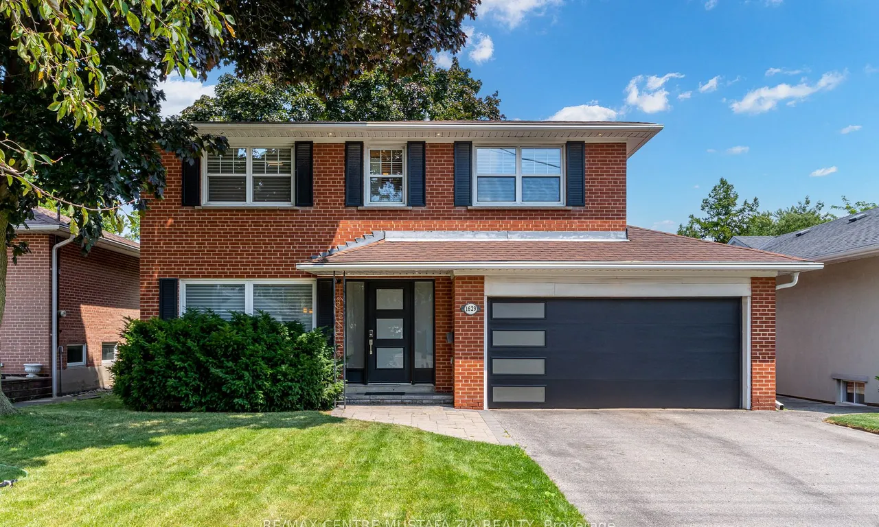 1629 Ogden Ave, Mississauga, ON L5E 2J2
