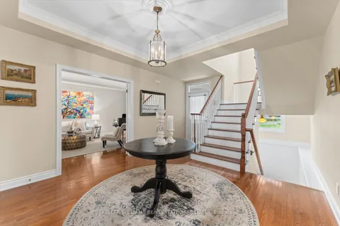 621 Cranleigh Crt, Mississauga, ON L5H 4M5