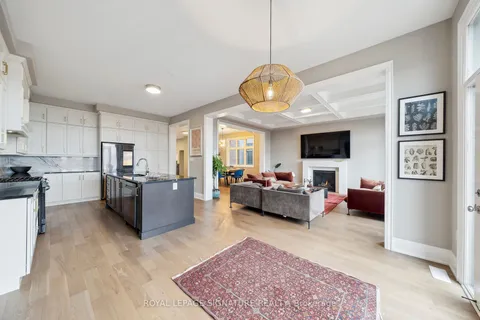 3351 Harasym Tr, Oakville, ON L6M 5L8