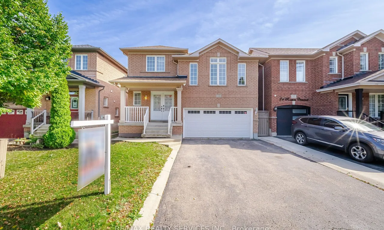 22 Roxton Cres, Brampton, ON L7A 2E7