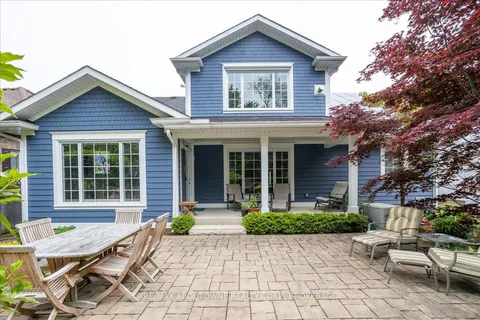 298 River Side Dr, Oakville, ON L6K 3N4