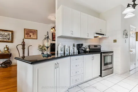 23A Fourteenth St, Toronto, ON M8V 3H8