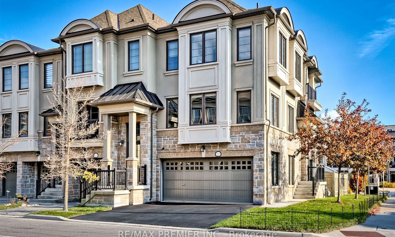 550 Mermaid Cres, Mississauga, ON L5G 0B3