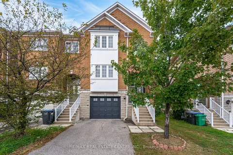 5767 Tiz Rd, Mississauga, ON L5R 0B4
