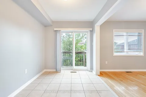 5767 Tiz Rd, Mississauga, ON L5R 0B4