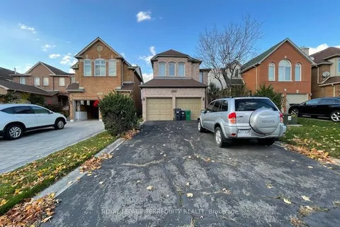 2547 Advent Crt, Mississauga, ON L5M 5L4