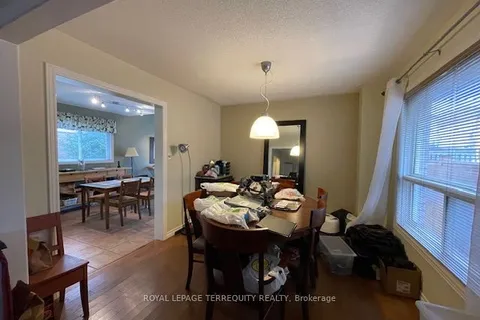 2547 Advent Crt, Mississauga, ON L5M 5L4