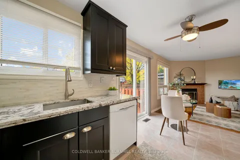 3261 WOODCROFT Cres, Burlington, ON L7M 3K8