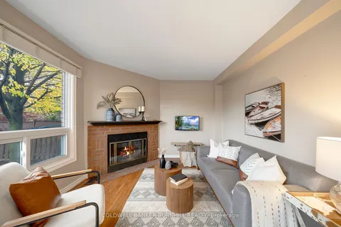 3261 WOODCROFT Cres, Burlington, ON L7M 3K8