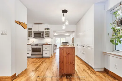 46 Thirty-Sixth St, Toronto, ON M8W 3K9