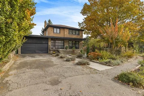 1 BOLINGBROKE Rd, Toronto, ON M6B 3L5