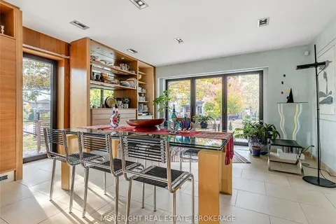1 BOLINGBROKE Rd, Toronto, ON M6B 3L5