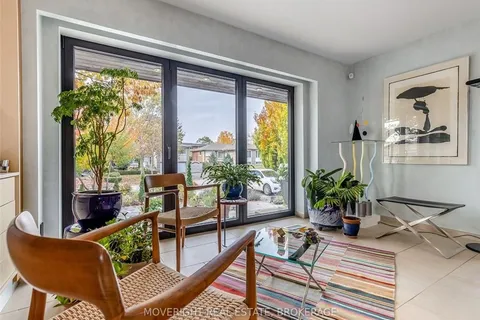1 BOLINGBROKE Rd, Toronto, ON M6B 3L5