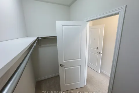 48 Boathouse Rd, Brampton, ON L7A 5B7