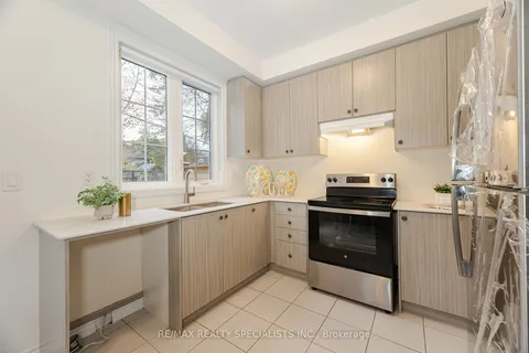 68 First St, Orangeville, ON L9W 2E3