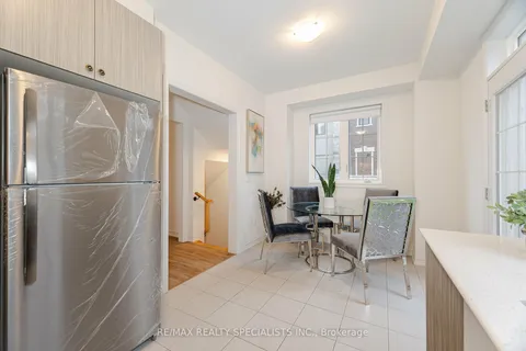 68 First St, Orangeville, ON L9W 2E3