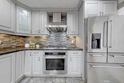 89 Newport St, Brampton, ON L6S 4N1