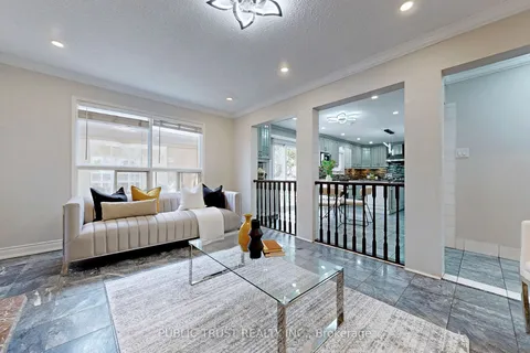 89 Newport St, Brampton, ON L6S 4N1