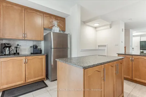 389 The Westway, Toronto, ON M9R 1H3