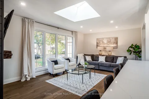 488 Kenmarr Cres, Burlington, ON L7L 4R7