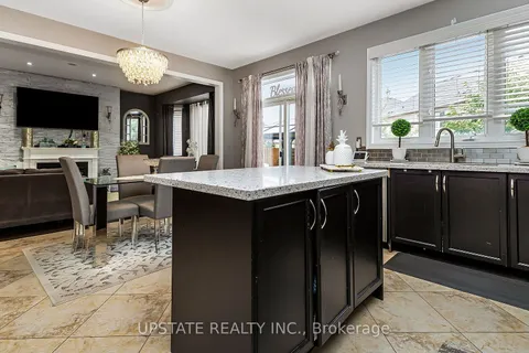 112 George Robinson Dr, Brampton, ON L6Y 0Z8
