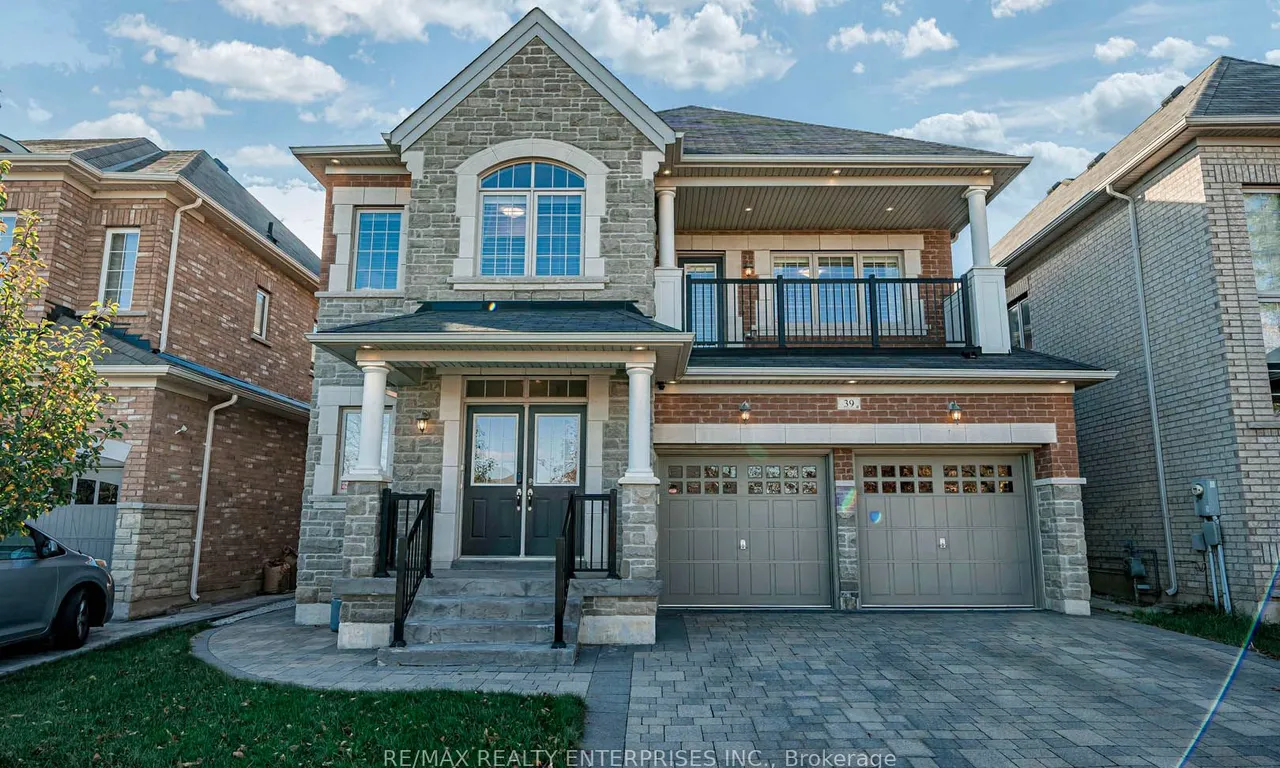 39 Lampman Cres, Brampton, ON L6X 3A3