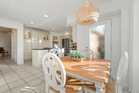 81 Ontario St, Halton Hills, ON L7G 3K9