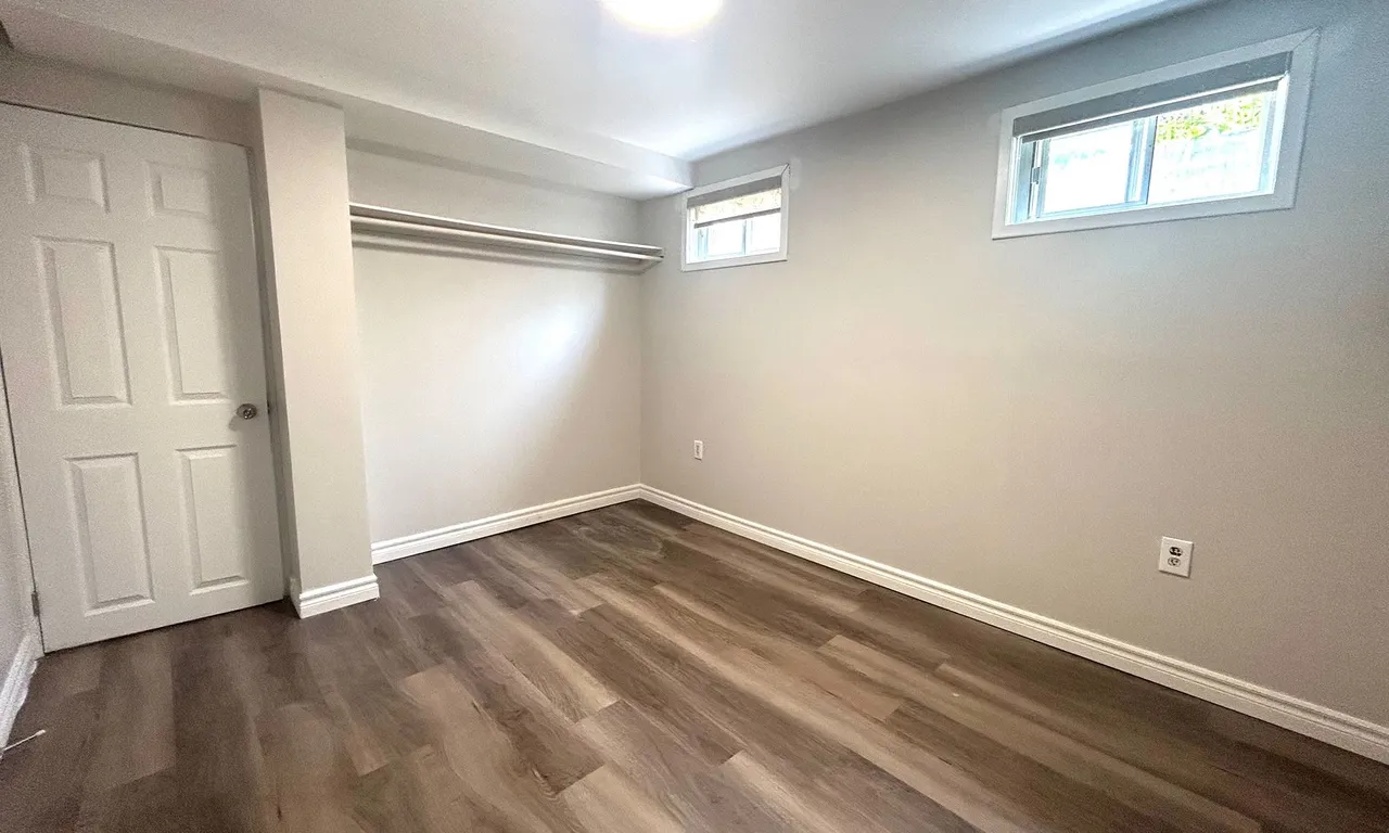 Semi-Detached kitchen at 1569 Hobbs Cres Mississauga