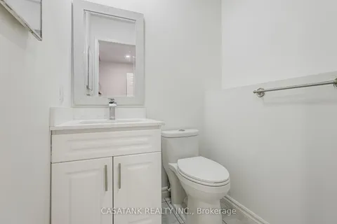 34 Willerton Clse, Brampton, ON L6V 4J2