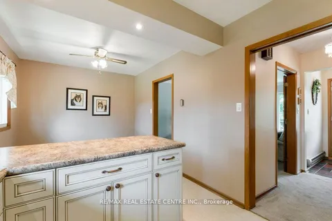 17 Mary St, Milton, ON L9T 1L6