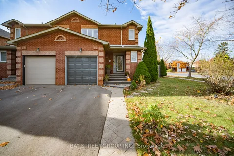 15 Inverhuron Tr, Oakville, ON L6H 5Z6