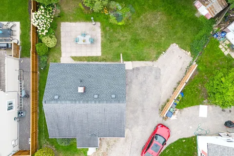 3 Mccallum Crt, Toronto, ON M8Y 1M6