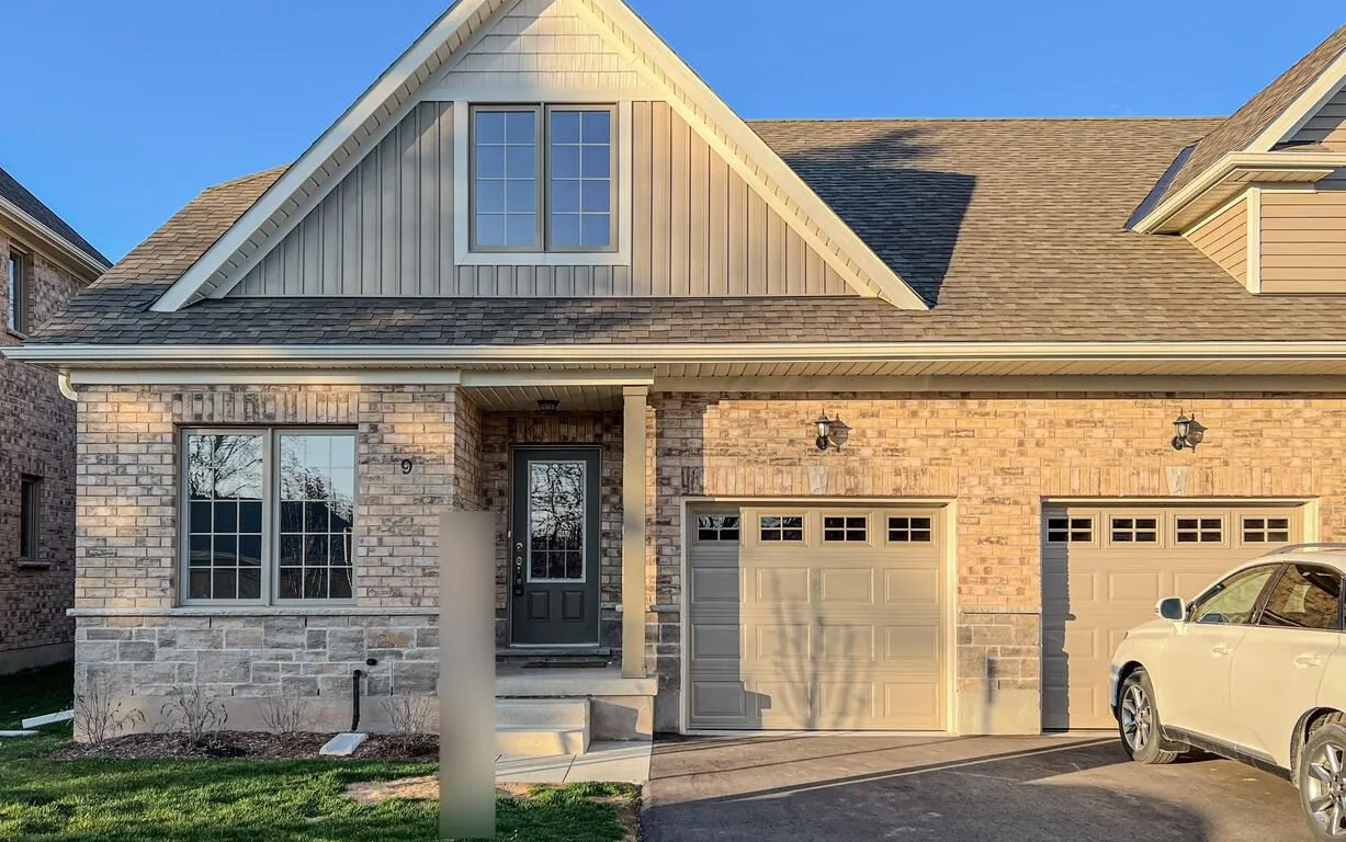 9 Braida Lane, Halton Hills, ON L7J 1P9