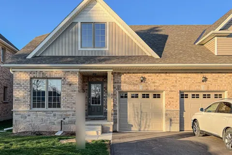 9 Braida Lane, Halton Hills, ON L7J 1P9