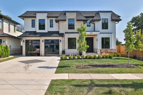 537 Warminster Dr, Oakville, ON L6L 4N6