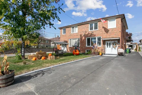 12 Marlington Cres, Toronto, ON M3L 1K4