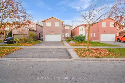 416 Winfield Terr, Mississauga, ON L5R 1P2