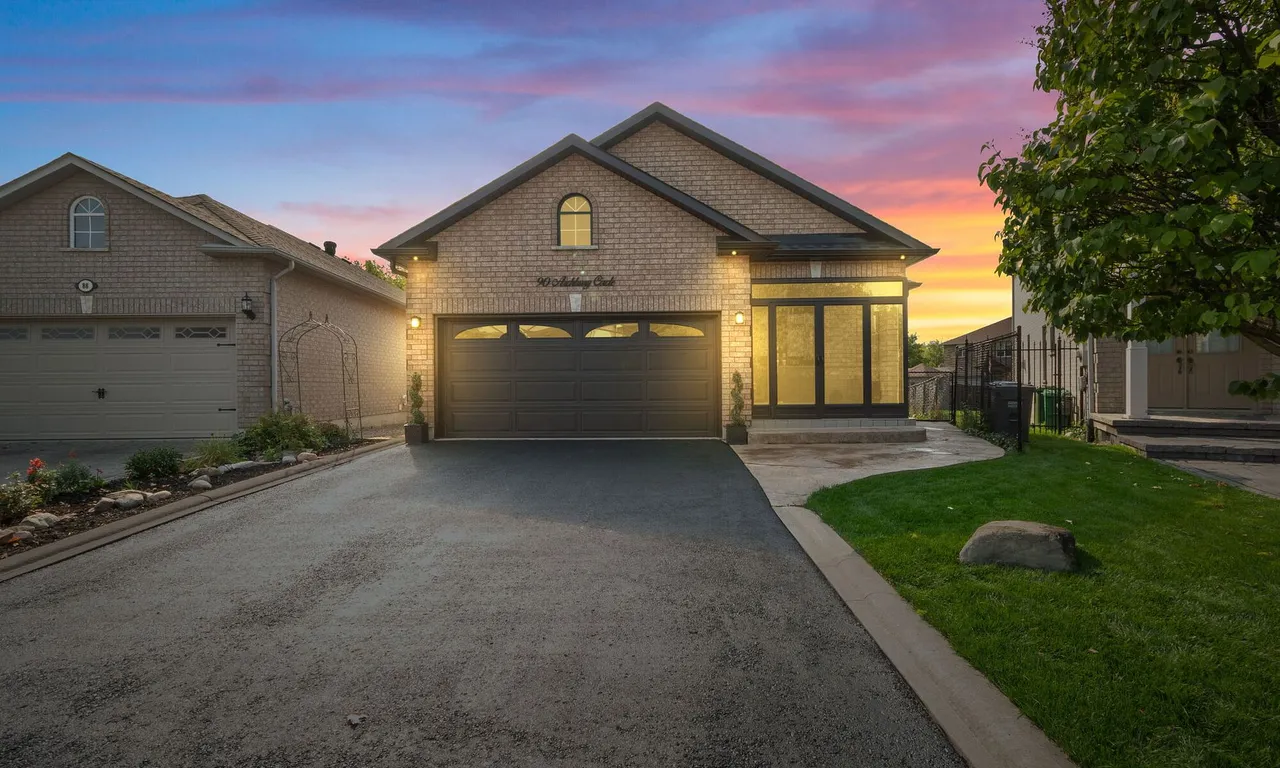 90 Archbury Circ, Caledon, ON L7E 2H6