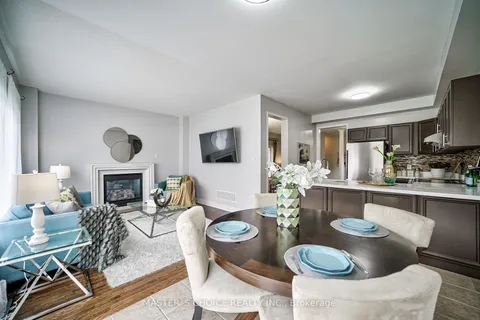 3315 Ruth Fertel Dr, Mississauga, ON L5M 0H5