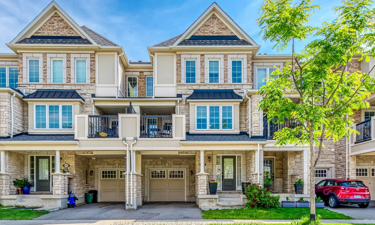 3059 Mistletoe Gdns, Oakville, ON L6M 0Y8