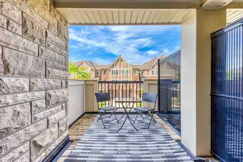 3059 Mistletoe Gdns, Oakville, ON L6M 0Y8